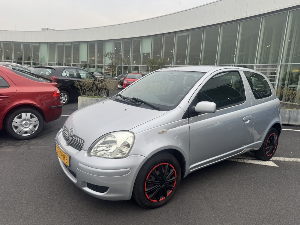 Toyota Yaris - 1.3 VVT-i Sol 1.3 VVT-i Sol - AutoWereld.nl