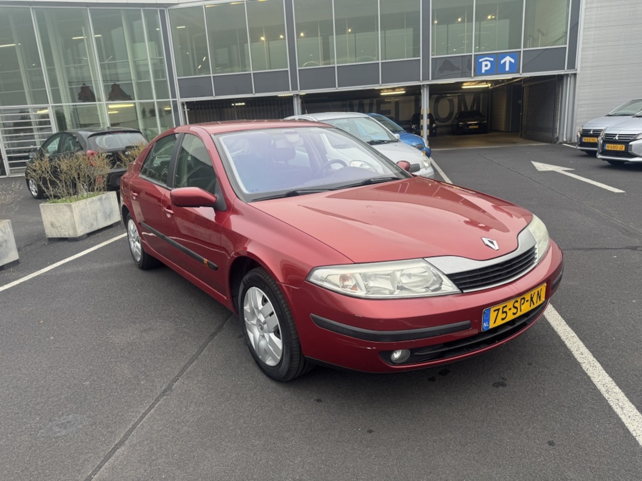 Renault Laguna - 1.6-16V Expression 1.6-16V Expression - AutoWereld.nl
