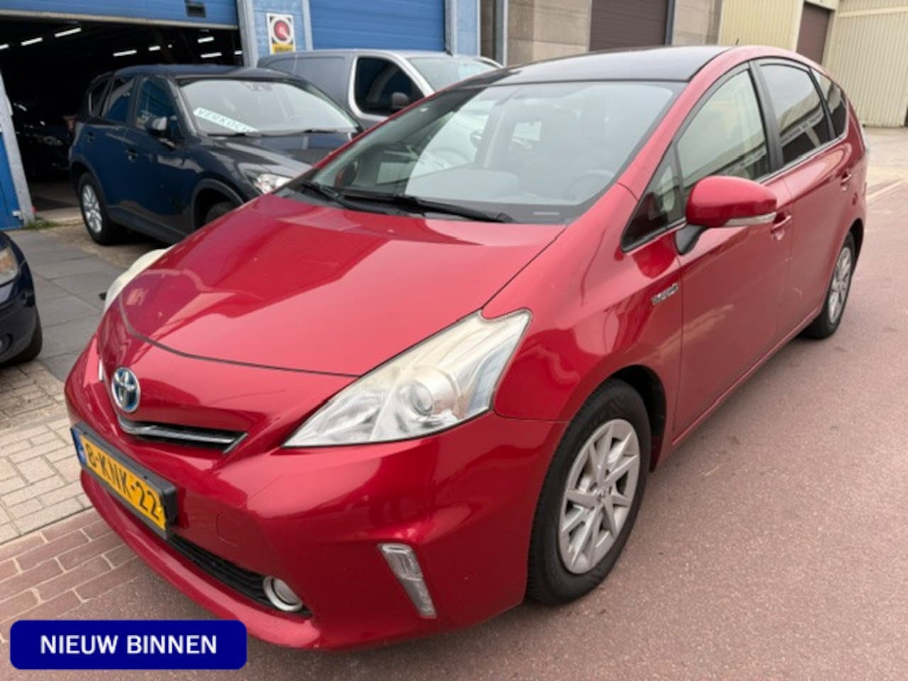 Toyota Prius Wagon - 1.8 Aspiration 2013 NAP 250.905km Alle boekjes zijn aanwezig. APK juni 2027. Airco doet he - AutoWereld.nl