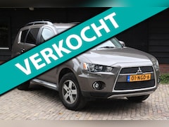 Mitsubishi Outlander - 2.0 Intro Edition Navigatie/camera/Parkeersensor/bijgeluid automaatbak