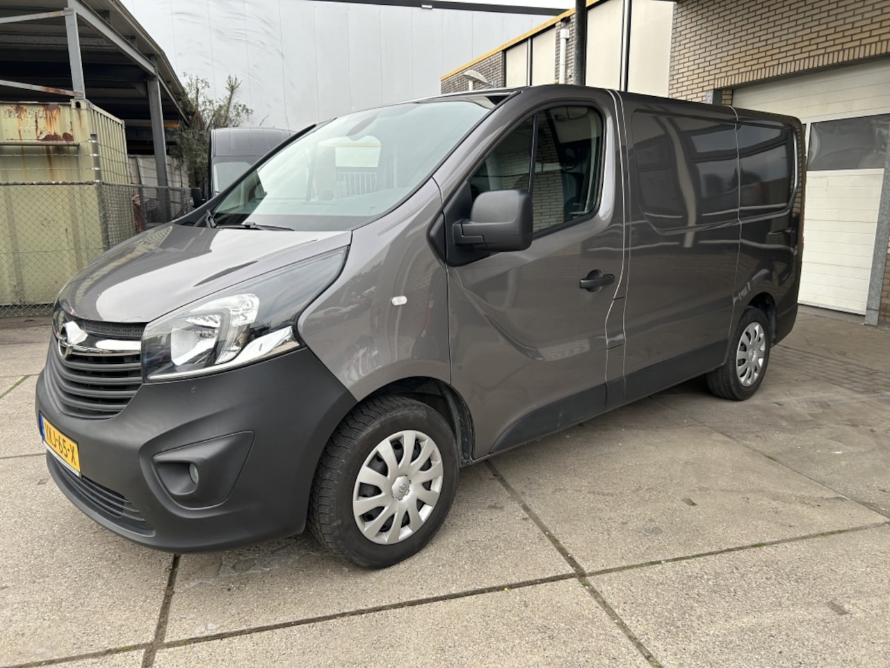 Opel Vivaro - 1.6 CDTI L1H1 GRIJS AIRCO NAVI MARE EUR 6 - AutoWereld.nl