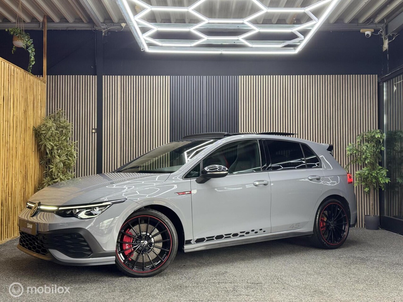 Volkswagen Golf - 2.0 TSI GTI|Pano|Matrix|Cam|Akrapovic|Nardo - AutoWereld.nl