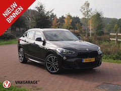 BMW X2 - sDrive18i High Executive | M-pakket | Camera | Head-Up Display | Navi | Afneembare Trekhaa