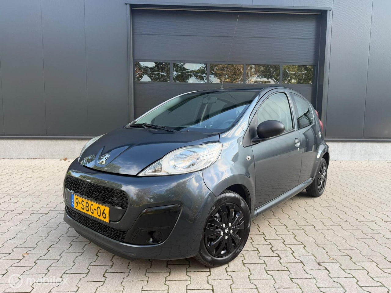 Peugeot 107 - 1.0 Access Accent 5 Deurs Airco NAP APK - AutoWereld.nl
