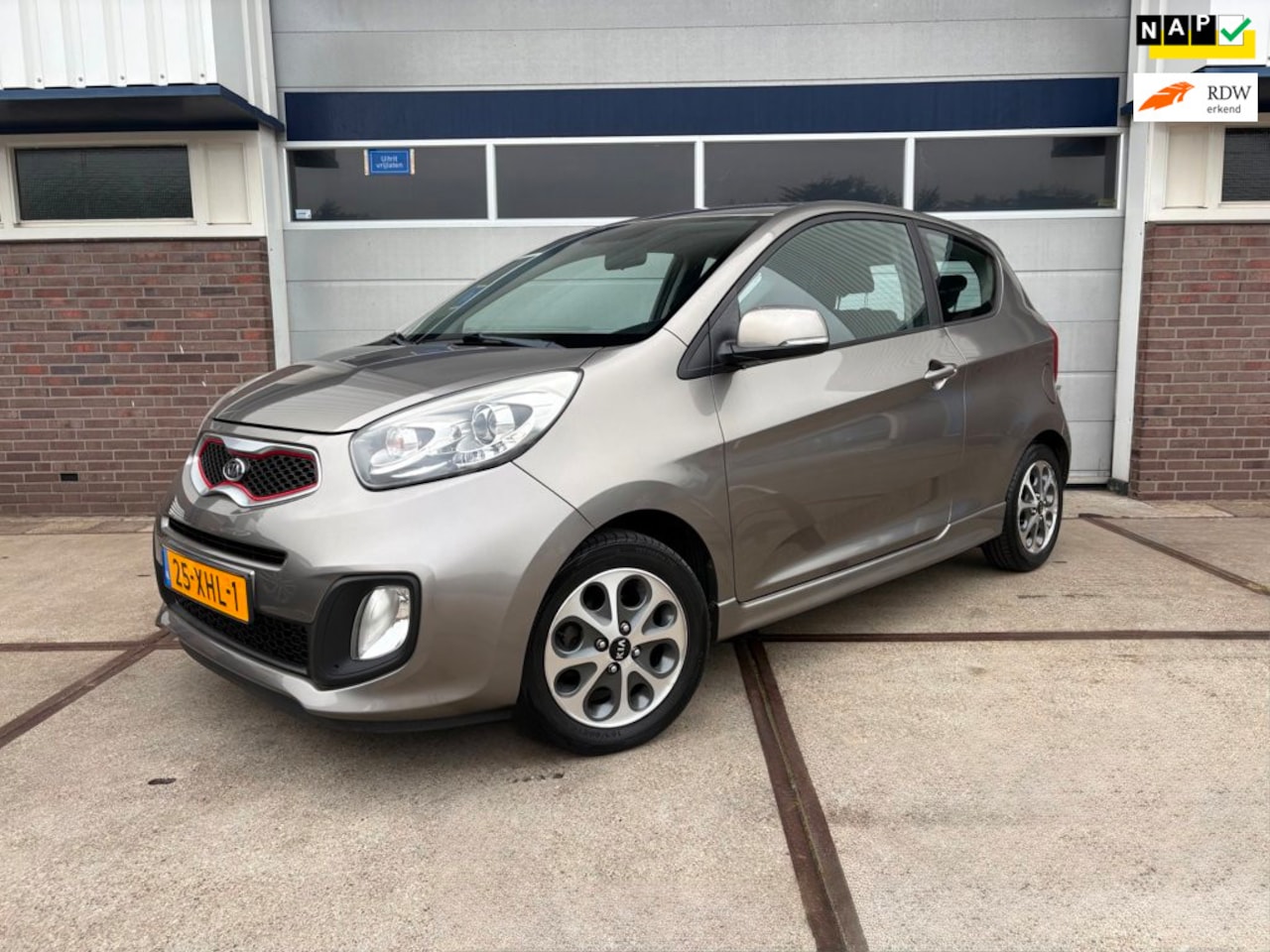 Kia Picanto - 1.0 CVVT Plus Pack 1.0 CVVT Plus Pack - AutoWereld.nl