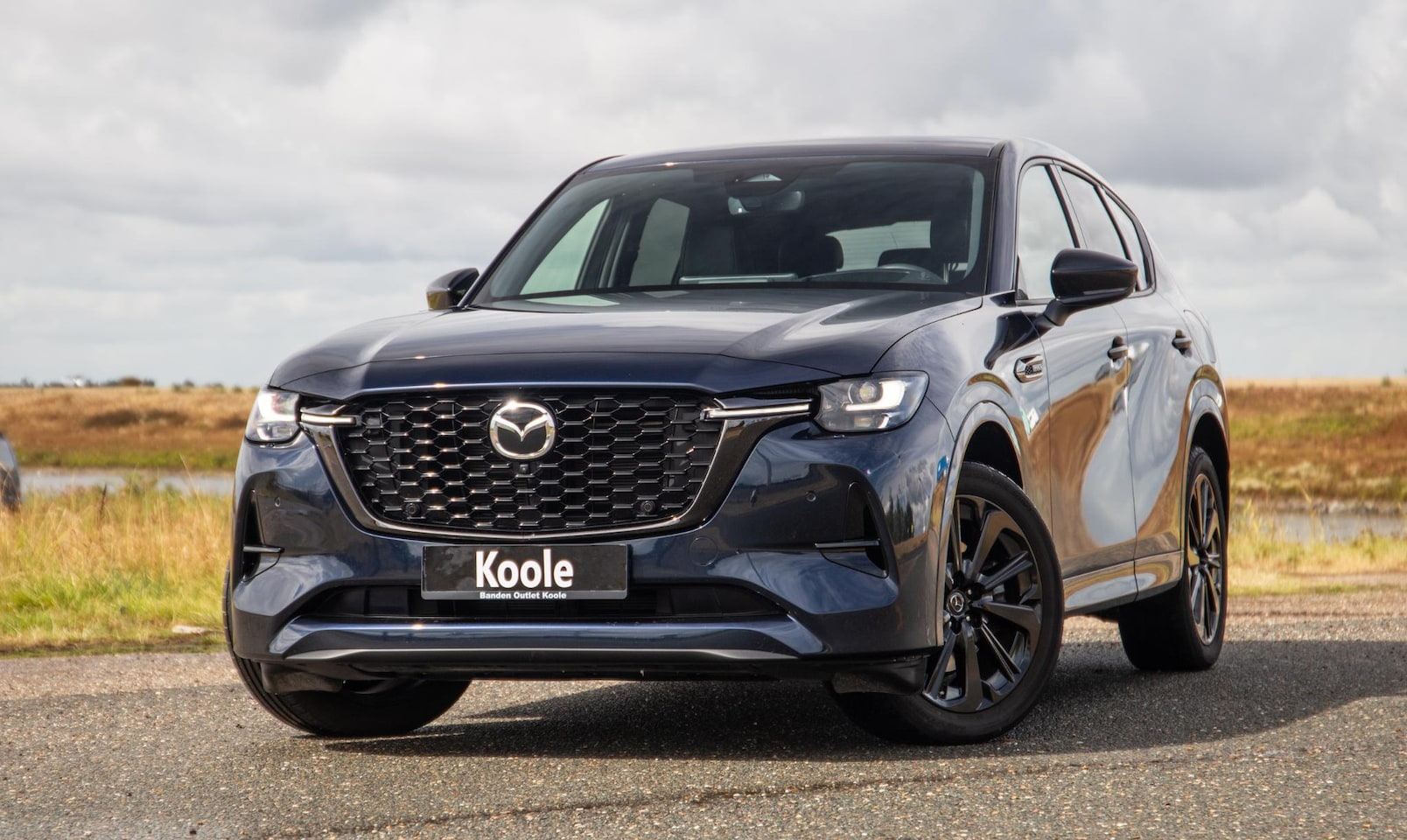 Mazda CX-60 - 2.5 e-SkyActiv PHEV Homura Plus 360 CAMERA / PANORAMA DAK / TREKHAAK / CARPLAY / DEALER AU - AutoWereld.nl