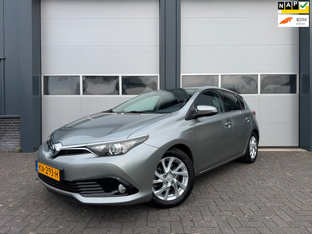 Toyota Auris - 1.8 Hybrid Comfort Dealer onderhouden Trekhaak - AutoWereld.nl