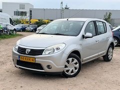 Dacia Sandero - 1.2 Lauréate/ INRUILKOOPJE