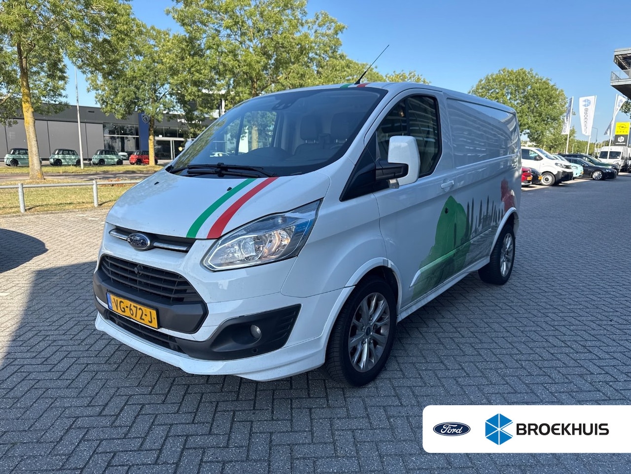 Ford Transit Custom - 290 2.2 TDCI L1H1 Sport | Dealer Onderhouden | Nette Bus! | Stoelverwarming | Trekhaak | H - AutoWereld.nl
