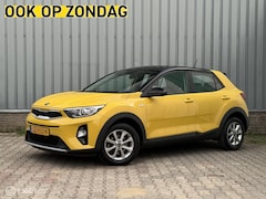Kia Stonic - 1.2 MPi CP-Line Navigator | CarPlay | Camera
