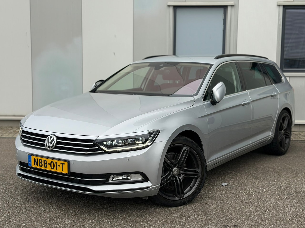 Volkswagen Passat Variant - 1.4 TSI ACT DSG 150pk LED Navi 19'' Camera ACC - AutoWereld.nl