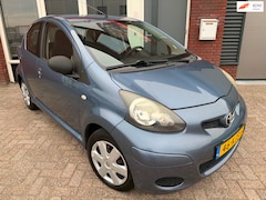 Toyota Aygo - 1.0-12V Access / 5DRS / ESP / Radio-CD