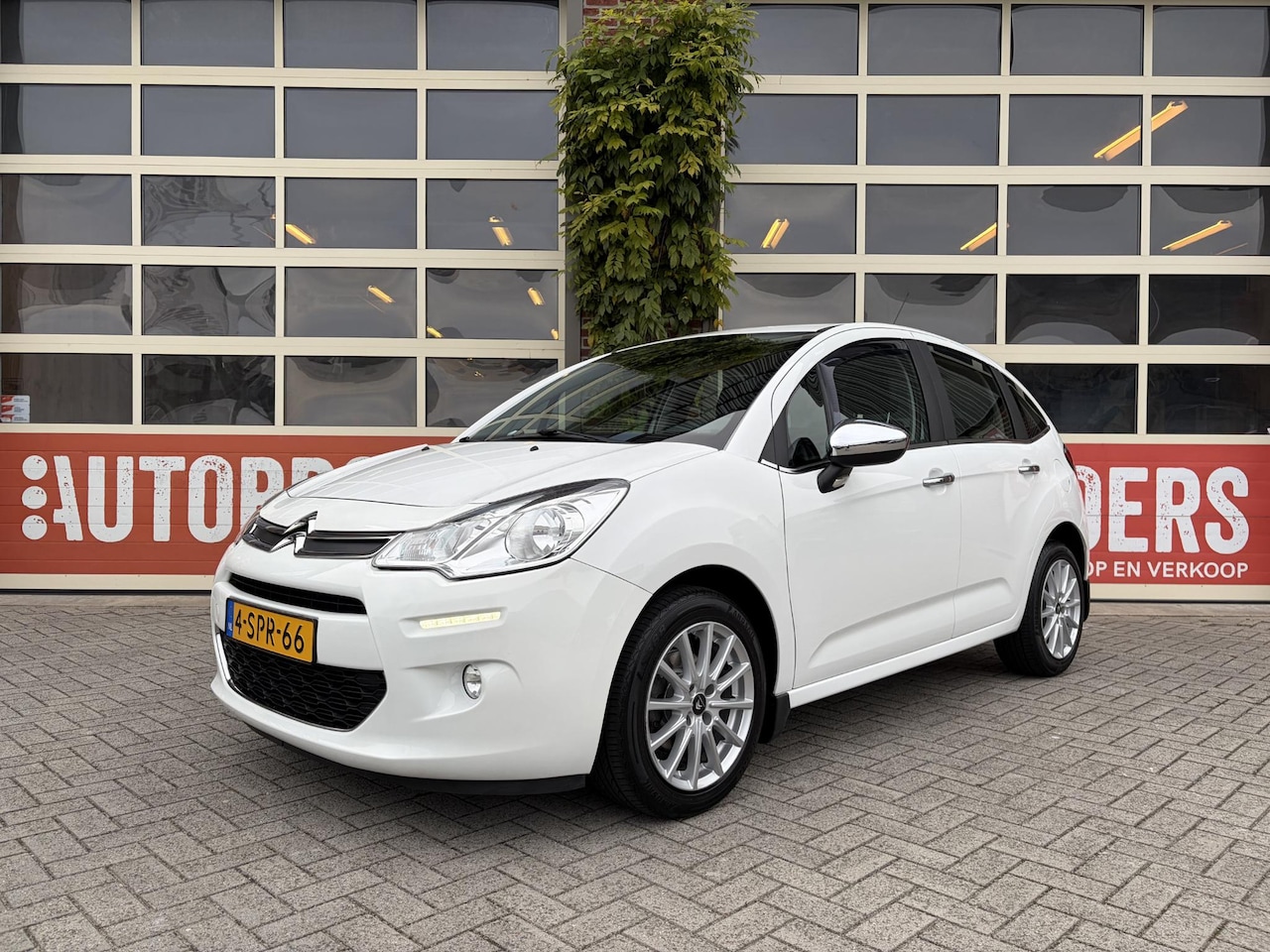 Citroën C3 - 1.2 VTi Collection | Automaat | Org. NL | Lage km-stand | PDC | Bluetooth | 16" LMV | - AutoWereld.nl