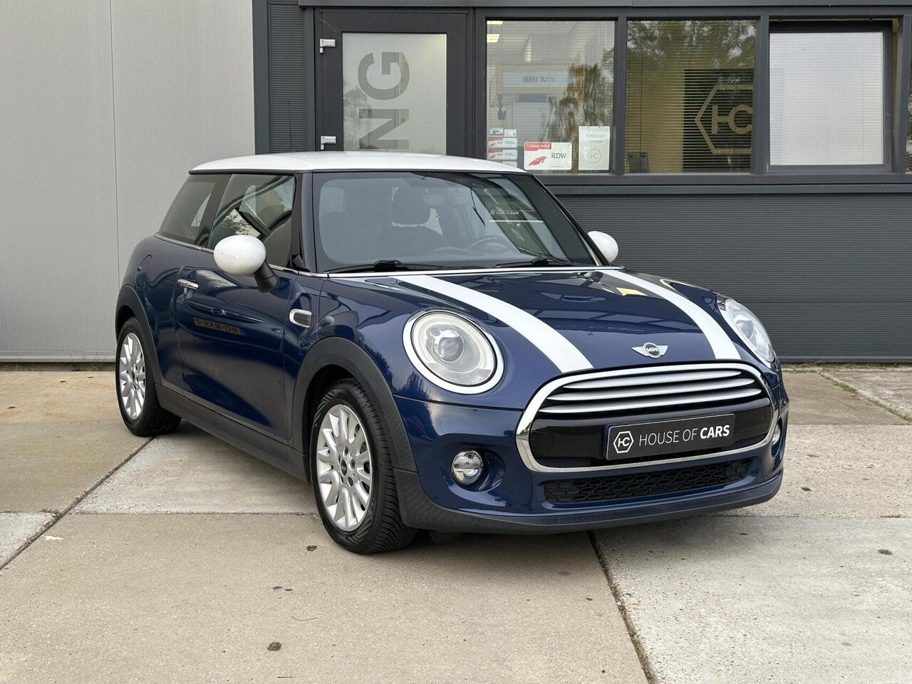 MINI 3-Deurs - 1.5 Cooper Chili Serious Business - AutoWereld.nl