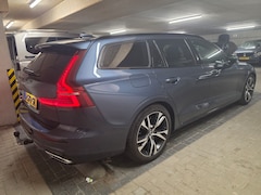 Volvo V60 - 2.0 B3 R-Design