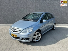 Mercedes-Benz B-klasse - 160 Business Class | AUTOMAAT | AIRCO | STOELVERWARMING | CC | PDC | APK T/M 7-10-2027 | A