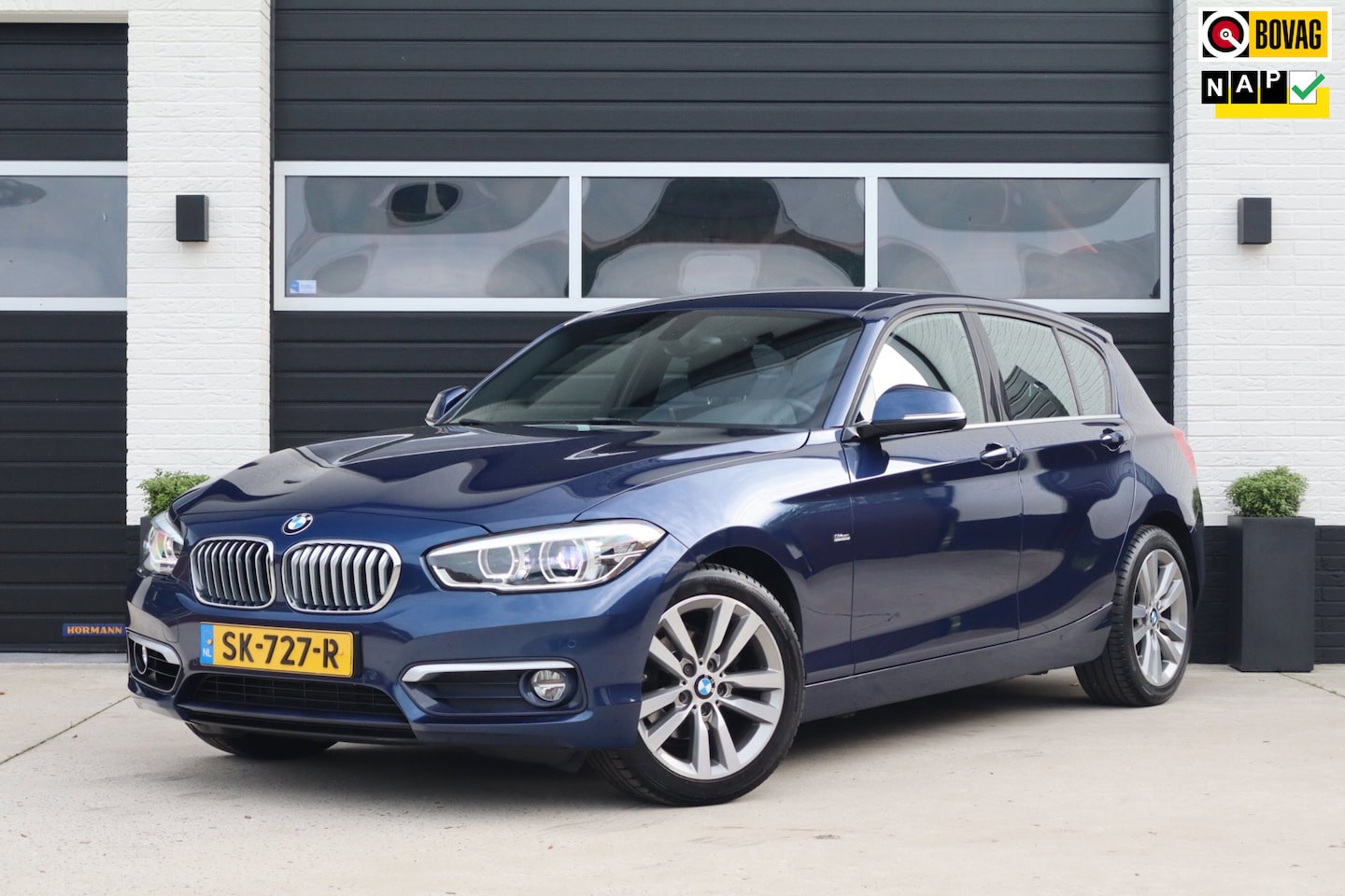 BMW 1-serie - 118i 136pk High Executive Urban line - Leder - Led koplampen - Navigatie prof. - Hifi - - AutoWereld.nl