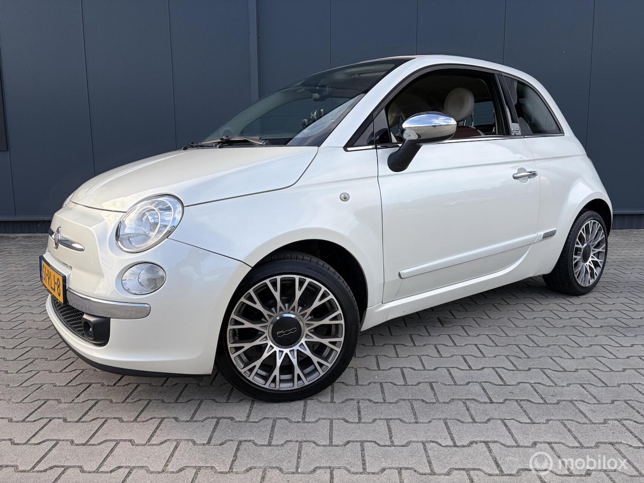 Fiat 500 C - 1.2 Rock Automaat Leer Xenon Navi Clima Nieuwe Apk - AutoWereld.nl