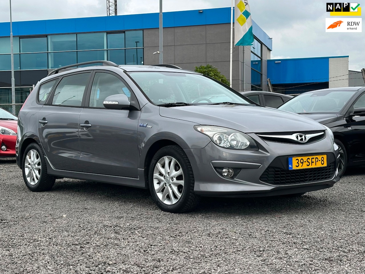 Hyundai i30 CW - 1.6i i-Motion/NW APK/CRUISE/CLIMATE C - AutoWereld.nl