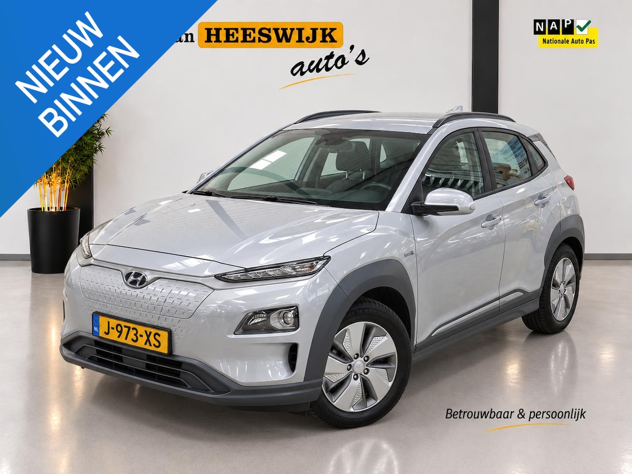 Hyundai Kona Electric - EV Comfort 64 kWh SOH 98,9 % | 3 Fase laden | Parkeer senoren | Carplay - AutoWereld.nl