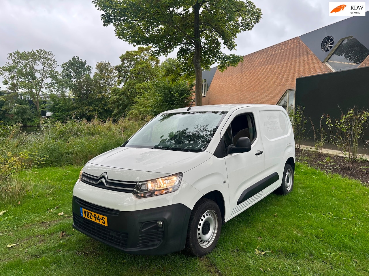 Citroën Berlingo - 1.6 BlueHDI Club Airco NW DISTRIBUTIE GOED ONDERHOUDEN - AutoWereld.nl