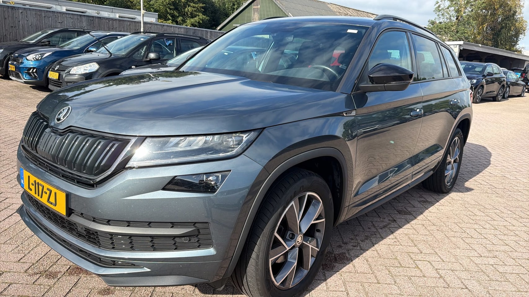 Skoda Kodiaq - 1.5 TSI Sportline Business Automaat | Navigatie | Airco | Elek. Pakket | Vol opties | Inru - AutoWereld.nl