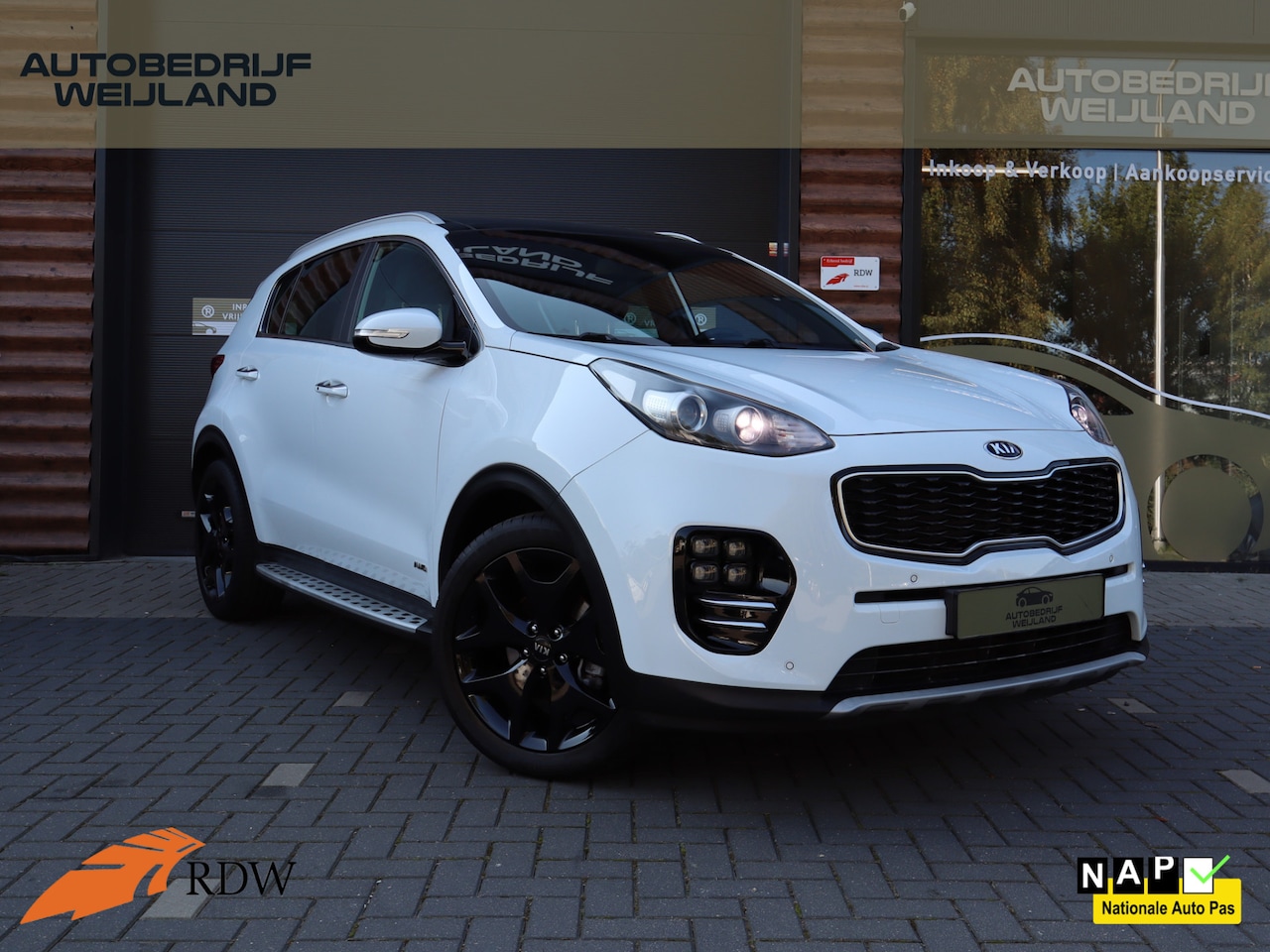 Kia Sportage - 1.6 T-GDI 4WD GT-Line BLACK-Line NIEUWSTAAT I GT-line I Trekhaak I Carplay I Treeplank I P - AutoWereld.nl