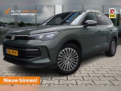 Volkswagen Tiguan - 1.5 eTSI Life | Trekhaak | 360 Camera | Winter Pakket | Fabrieksgarantie