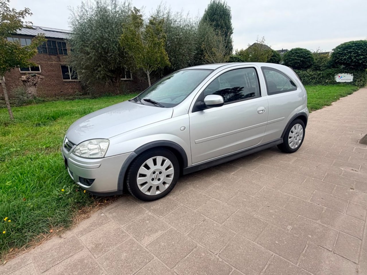 Opel Corsa - 1.2-16V Silverline 1.2-16V Silverline - AutoWereld.nl