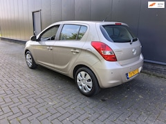 Hyundai i20 - 1.4i i-Motion AUTOMAAT / 96105 k.m