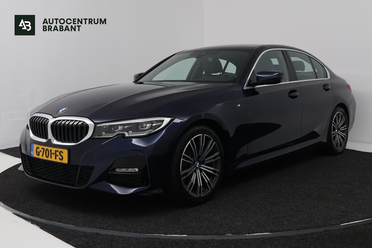 BMW 3-serie - 320i High Executive M-sport(M-PAkKKET, CAMERA, STOELVERWARMING, SFEERVERLICHTING, DEALER O - AutoWereld.nl
