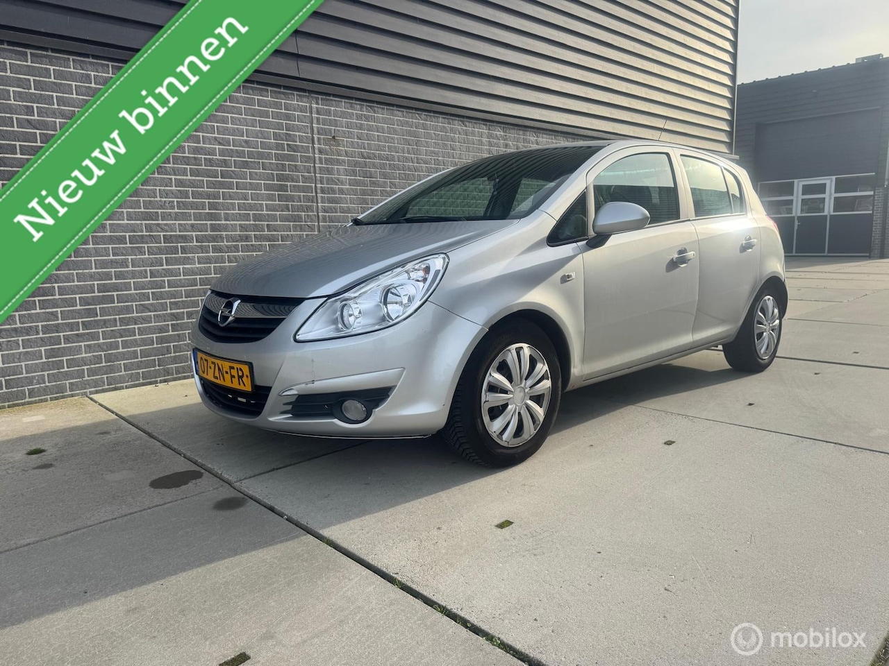 Opel Corsa - 1.4-16V APK NAP 5 Deurs Airco E-Ramen Trekhaak - AutoWereld.nl