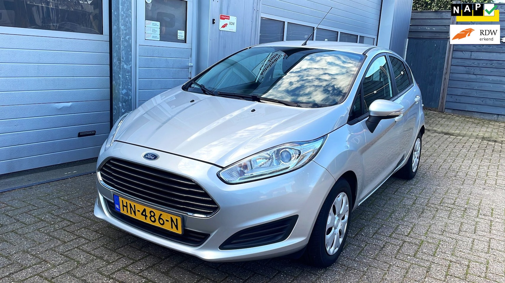 Ford Fiesta - 1.5 TDCi Style Leas EURO 6-Navi-Airco-Cruise-APK - AutoWereld.nl