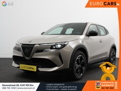Alfa Romeo Junior - Elettrica Automaat 156PK Adaptieve Cruise Control LMV 18 inch Full Led Matrix Parkeer sens