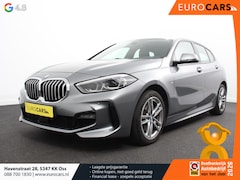 BMW 1-serie - 118i M-Sport Climate Control Cruise control Stoelverwarming LED Parkeersensoren Apple carp