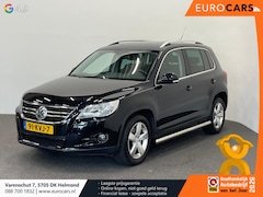 Volkswagen Tiguan - 2.0 TDI Trend&Fun 4Motion Trekhaak Navigatie Camera Cruise Control Climate Control Stoelve