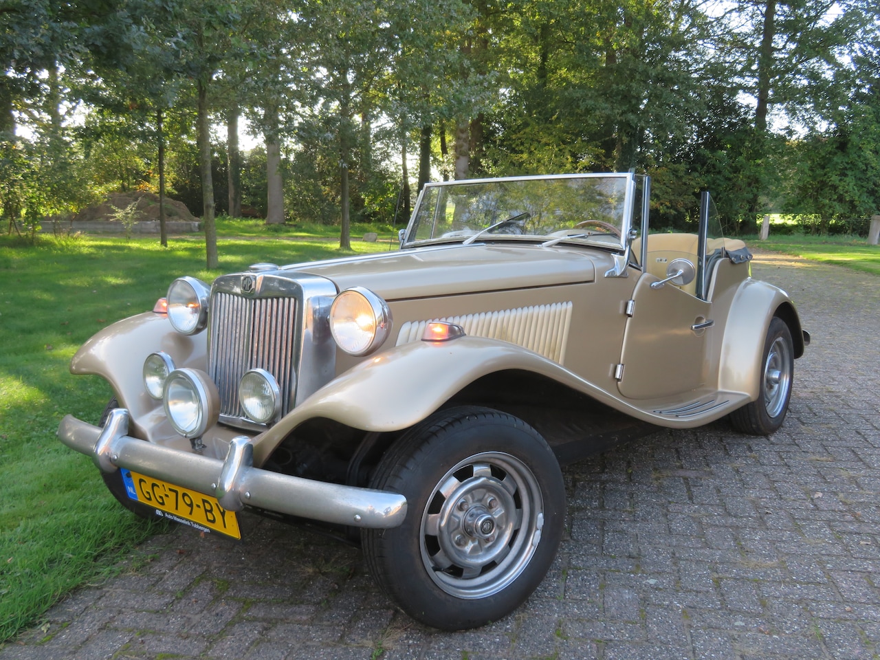 MG TD - LET OP, dit is geen MG maar een MP - AutoWereld.nl