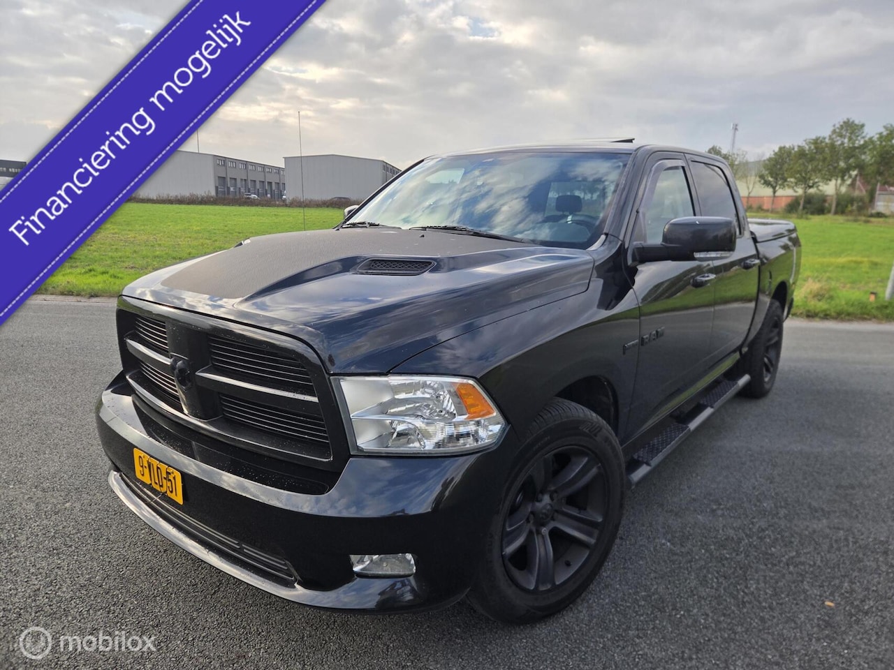 Dodge Ram 1500 - 5.7 V8 Quad Cab 6'4 200 liter - AutoWereld.nl