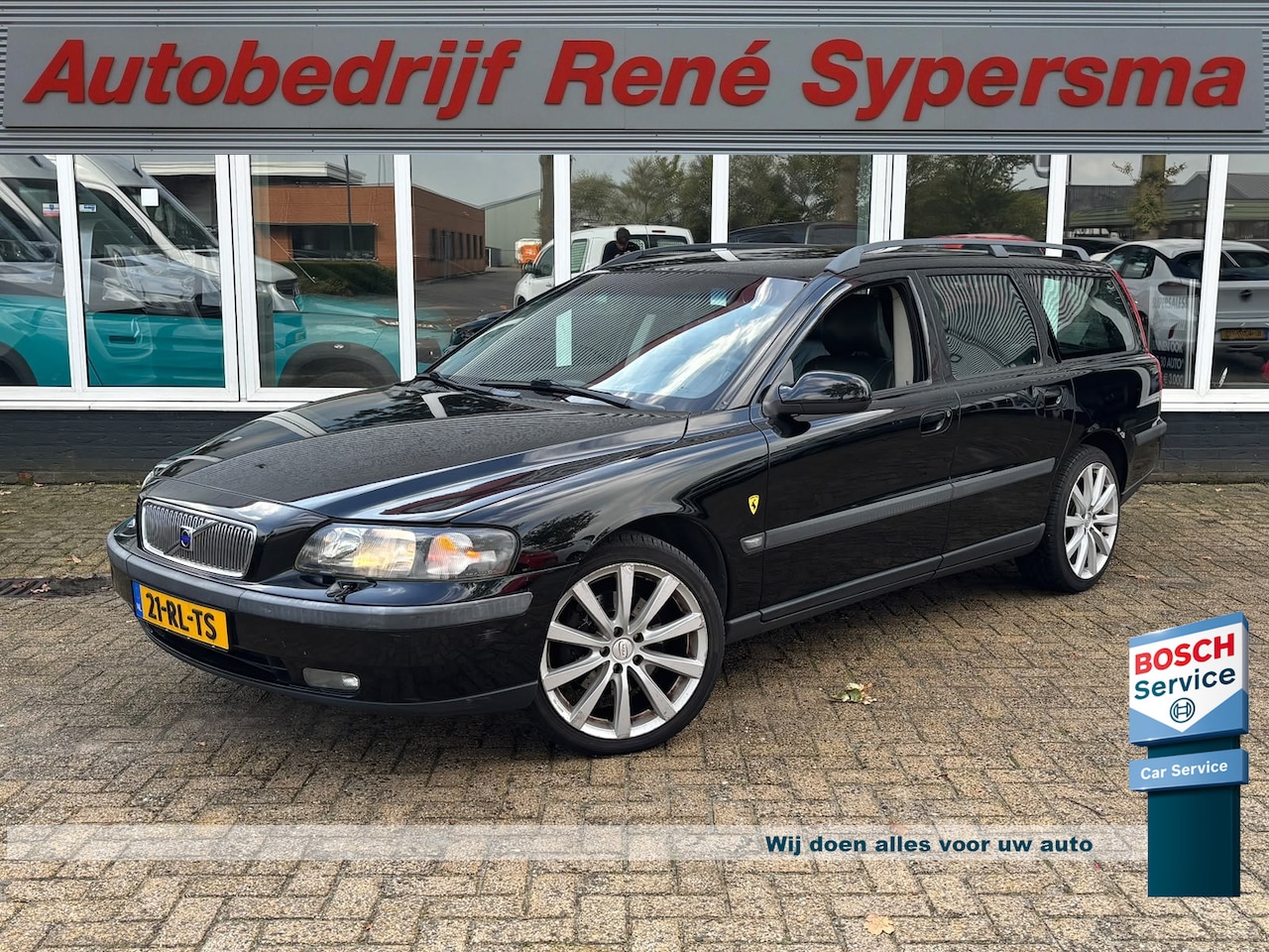 Volvo V70 - 2.3 T-5 251 PK | Trekhaak | Automaat | Stoelverwarming | APK 08-2027 - AutoWereld.nl