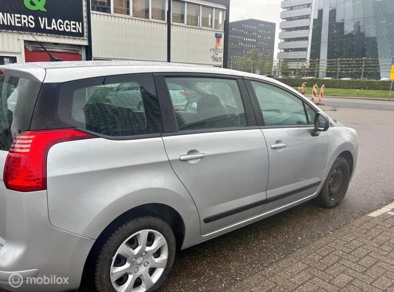 Peugeot 5008 - 1.6 VTi SR 7p. 1.6 VTi SR 7p. - AutoWereld.nl