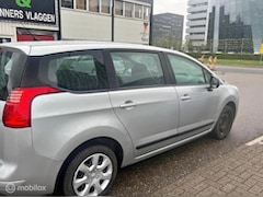 Peugeot 5008 - 1.6 VTi SR 7p
