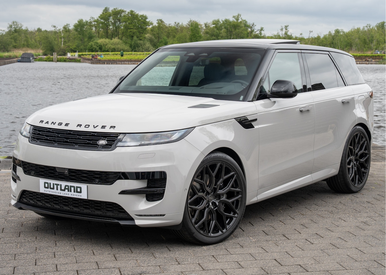 Land Rover Range Rover Sport - P460e Dynamic HSE | 24" inch Vossen | Trekhaak | Extended Leather Upgrade | Massage | Bora - AutoWereld.nl