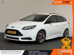 Ford Focus Wagon - 2.0 EcoBoost ST-2 Navigatie Lederen bekleding Climate control