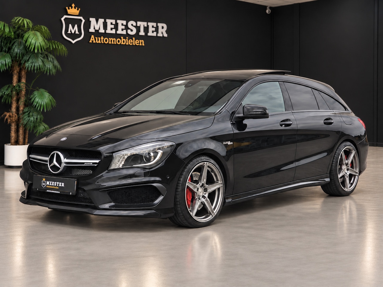Mercedes-Benz CLA-Klasse - AMG 45|PANODAK|RECARO|PERFORM. - AutoWereld.nl