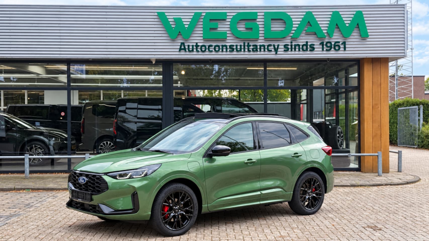 Ford Kuga - 2.5 PHEV ST-LINE X 243pk / BLACK PACK FULL OPT. / Nieuwste model! Blue cruise mogelijk - AutoWereld.nl