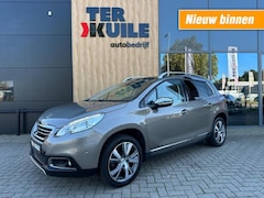 Peugeot 2008 - 1.2 PureTech Allure Pano / Trekhaak / Navi / Climate