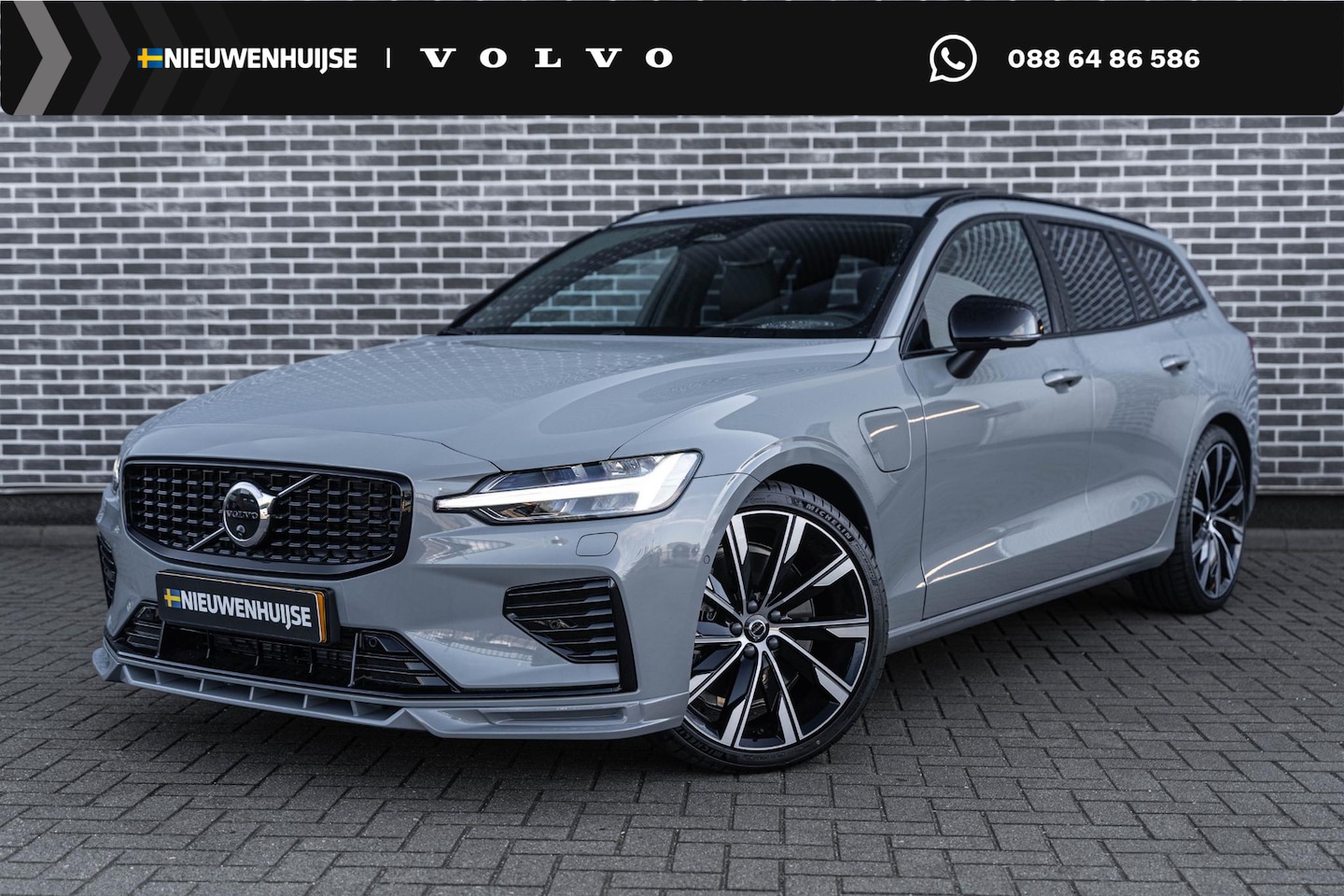 Volvo V60 - T6 Plug-in hybrid AWD Ultra Dark | Google | Heico Body Kit | Long Range | Schuif-/Kantelda - AutoWereld.nl