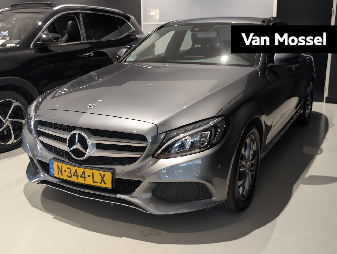 Mercedes-Benz C-klasse - 180 Premium Plus 180 Premium Plus - AutoWereld.nl