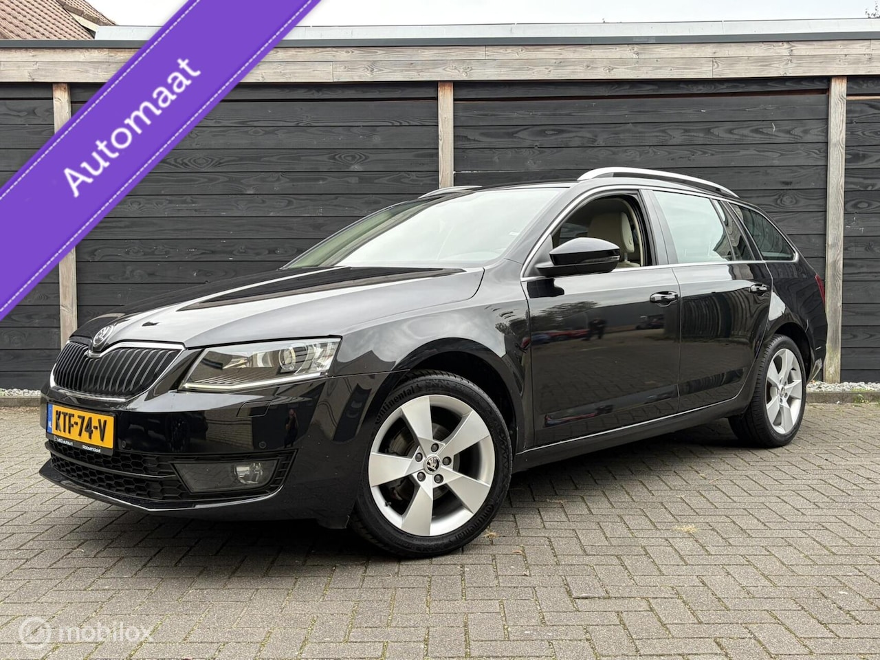 Skoda Octavia Combi - 1.2 TSI Elegance Business Leder / Xenon / FM nav / 58.790 KM NAP!!! - AutoWereld.nl