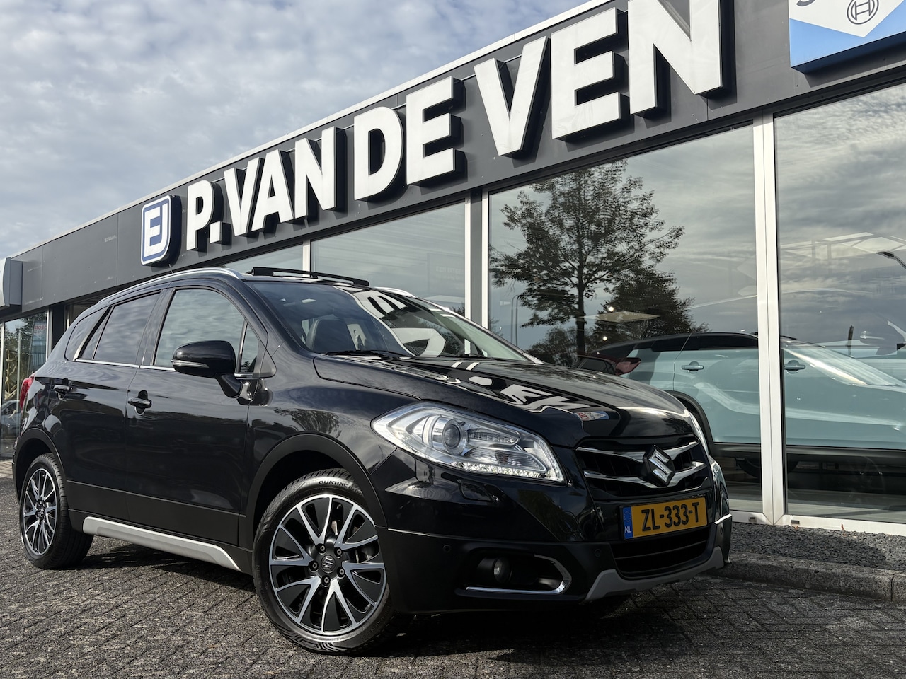 Suzuki SX4 S-Cross - 1.6 High Executive AllGrip 1.6 High Executive AllGrip - AutoWereld.nl